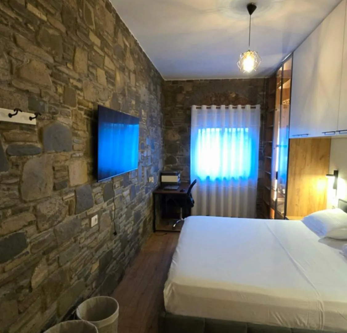 Апартаменты Berat Stone House