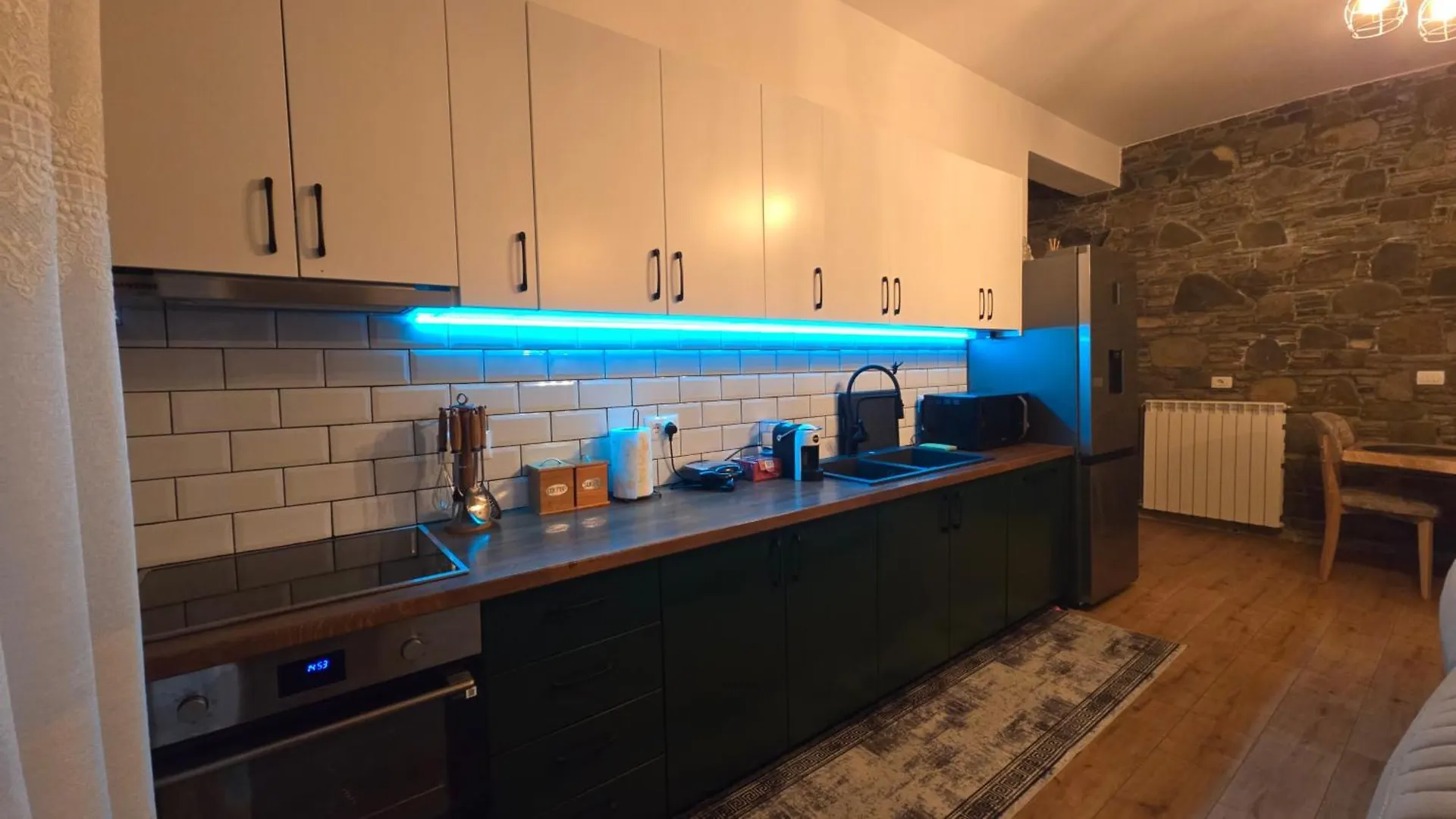Апартаменты Berat Stone House